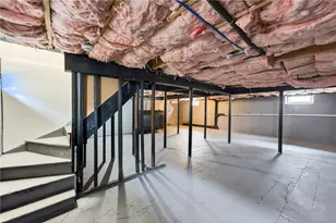 326 Beckwith St, Cranston, RI 02910 - Photo 22