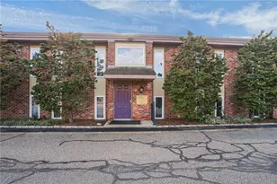 3940 Post Rd, Warwick, RI 02886 - Photo 18