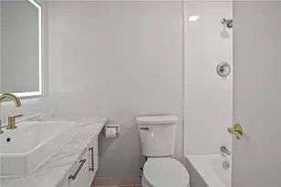 3940 Post Rd, Warwick, RI 02886 - Photo 14