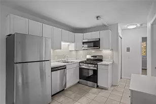 3940 Post Rd, Warwick, RI 02886 - Photo 4