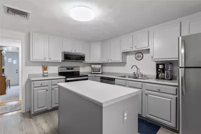 723 Nooseneck Hill Road, West Greenwich, RI 02817 - Photo 14