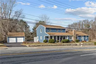 723 Nooseneck Hill Rd, West Greenwich, RI 02817 - Photo 2