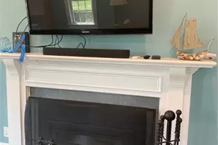 86 Carroll Ave, Newport, RI 02840 - Photo 14