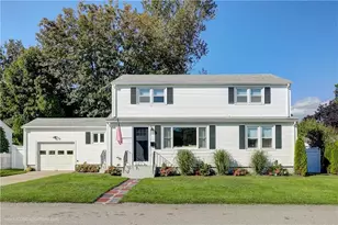 18 Sylvan Terrace, Newport, RI 02840 - Photo 2