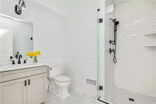 118 Newport Ave, Middletown, RI 02842 - Photo 22