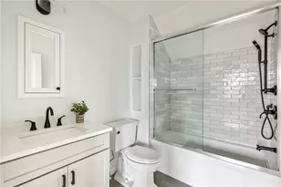 118 Newport Ave, Middletown, RI 02842 - Photo 36