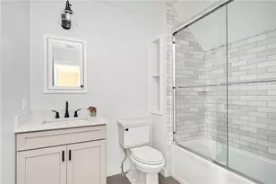 118 Newport Ave, Middletown, RI 02842 - Photo 38