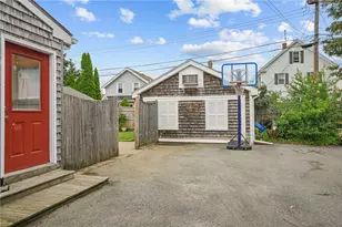 12 Hammond St, Newport, RI 02840 - Photo 8