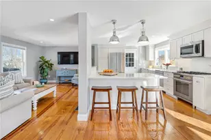 81 Beagle Dr, Middletown, RI 02842 - Photo 10