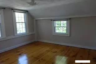 37 Castle St, East Greenwich, RI 02818 - Photo 6