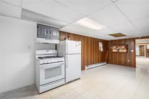 141 Peckham Rd, Little Compton, RI 02837 - Photo 40