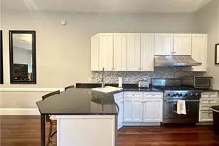 10 Young St, Newport, RI 02840 - Photo 8