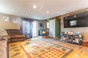 60 Salisbury Rd, Glocester, RI 02814 - Photo 10