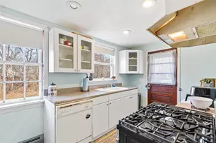 176 Campbell Ave, East Providence, RI 02916 - Photo 22