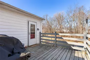 176 Campbell Ave, East Providence, RI 02916 - Photo 32