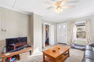 176 Campbell Ave, East Providence, RI 02916 - Photo 10