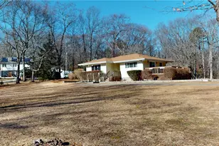 2545 Division Rd, East Greenwich, RI 02818 - Photo 2