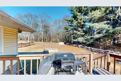 2545 Division Road, East Greenwich, RI 02818 - Photo 4