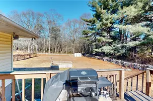 2545 Division Rd, East Greenwich, RI 02818 - Photo 4