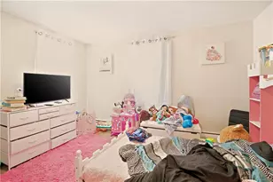 523 Dexter St, Providence, RI 02907 - Photo 20