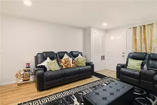 523 Dexter St, Providence, RI 02907 - Photo 10