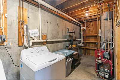 102 Easton Avenue, Portsmouth, RI 02871 - Photo 26