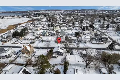 102 Easton Avenue, Portsmouth, RI 02871 - Photo 32