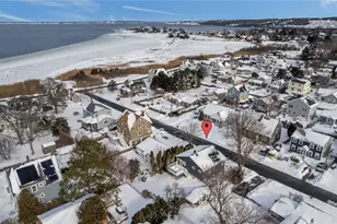 102 Easton Ave, Portsmouth, RI 02871 - Photo 2