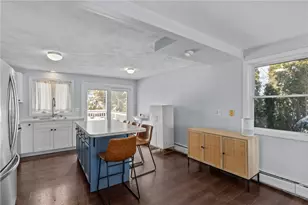 102 Easton Ave, Portsmouth, RI 02871 - Photo 6