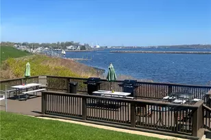 400 Narragansett Pkwy, Warwick, RI 02888 - Photo 10