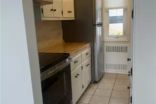 400 Narragansett Pkwy, Warwick, RI 02888 - Photo 8