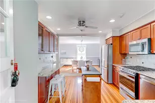 32 Catherine St, Newport, RI 02840 - Photo 4