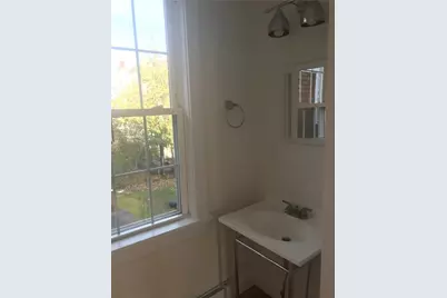 445 Broadway #B, Newport, RI 02840 - Photo 10
