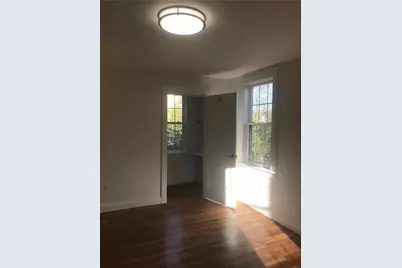 445 Broadway #B, Newport, RI 02840 - Photo 8