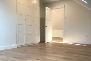 445 Broadway, Newport, RI 02840 - Photo 14