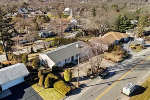 135 Meshanticut Valley Pkwy, Cranston, RI 02920 - Photo 24