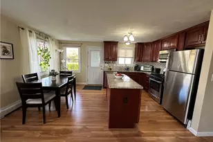 75 Belmont Ave, East Providence, RI 02914 - Photo 4