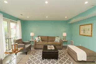 319 Swans Wharf Row, Newport, RI 02840 - Photo 4