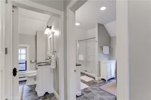 1 Bliss Rd, Newport, RI 02840 - Photo 16