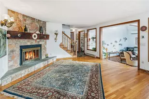 30 W Bay View Dr, Jamestown, RI 02835 - Photo 18