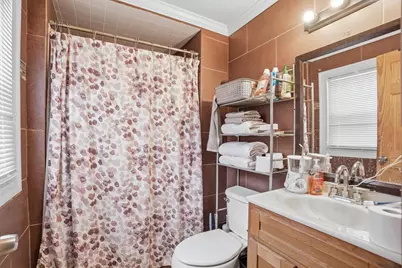 47 North Pleasant Street, West Warwick, RI 02893 - Photo 10