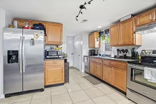 47 N Pleasant St, West Warwick, RI 02893 - Photo 26