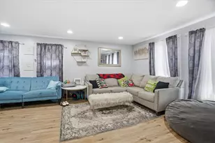 47 N Pleasant St, West Warwick, RI 02893 - Photo 12