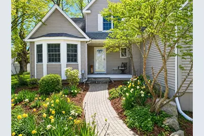 56 Wanda Street, Narragansett, RI 02882 - Photo 2