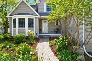 56 Wanda St, Narragansett, RI 02882 - Photo 2