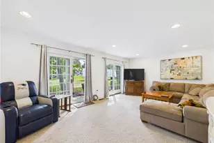 56 Wanda St, Narragansett, RI 02882 - Photo 6
