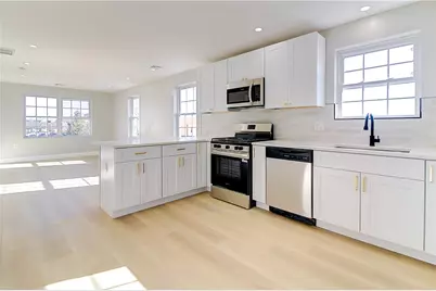 14 Robin Street, Providence, RI 02908 - Photo 32