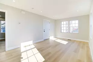 14 Robin St, Providence, RI 02908 - Photo 8