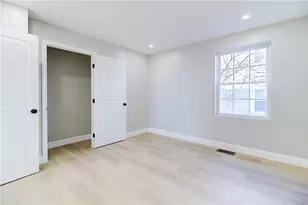 14 Robin St, Providence, RI 02908 - Photo 16