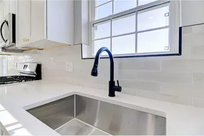 14 Robin Street, Providence, RI 02908 - Photo 12